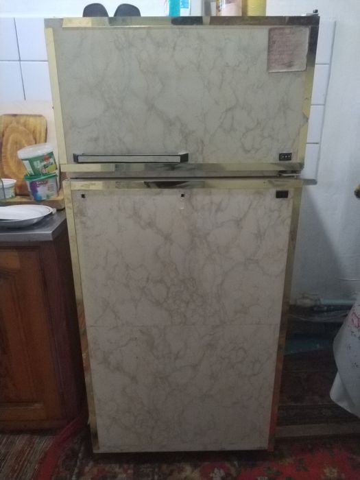 Продаётся холодильник