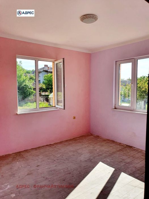 Продава се Къща в с. Коиловци, Област Плевен - 150 кв.м за 289 €/кв.м - Снимка #4