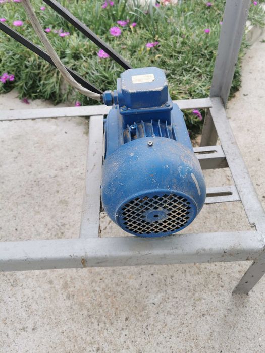 Циркуляр за рязане на дърва