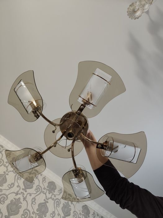 Люстра потолочная