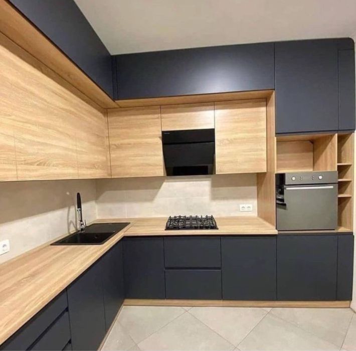 Кухонный . Шкаф . Прихожий