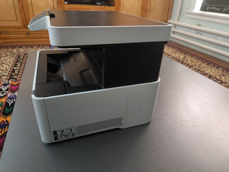 Epson M2170 МФУ 1/3 deyarli yangi