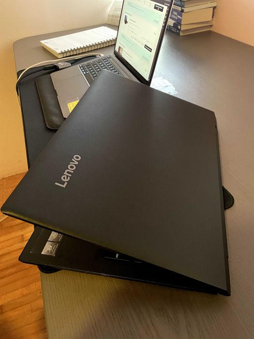 Laptop Lenovo 9.5/10 I Windows 10 Pro I Intel I5 I 460GB 4GB RAM I