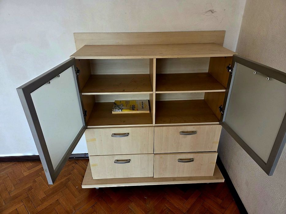 Изгодно: Продавам обзавеждане