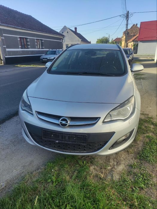 Opel astra j 2016