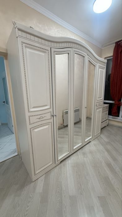 Спальный гарнитур