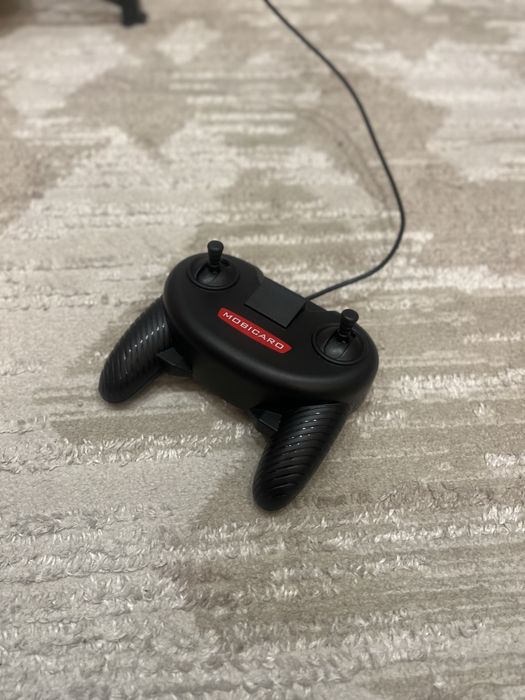 Игрушечный кран