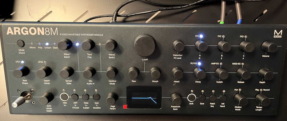 Синтезатор Modal Argon8m