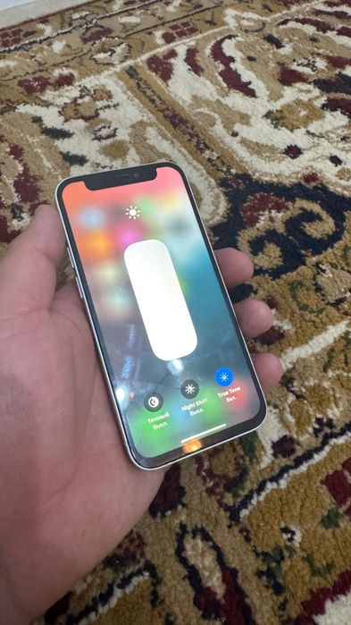 IPhone 12 mini 64gb емкость 70%