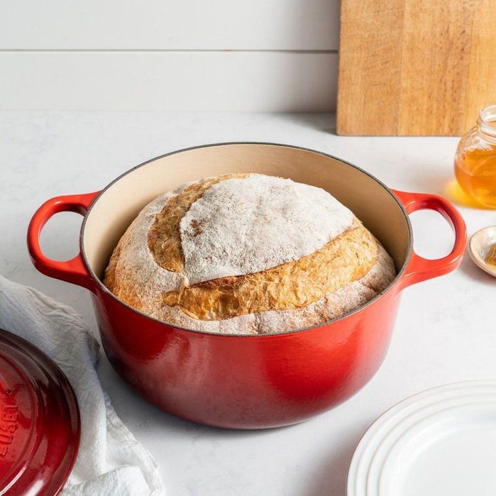 Чугунная эмалированная кастрюля с крышкой LECREUSET ORIGINAL 100%