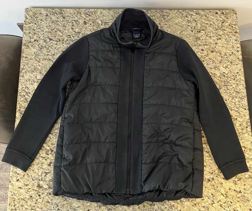 NIKE Черно Яке   М Размер