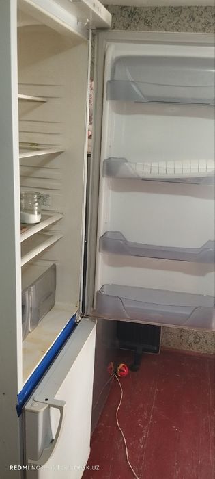 Холодилъник бирююсса