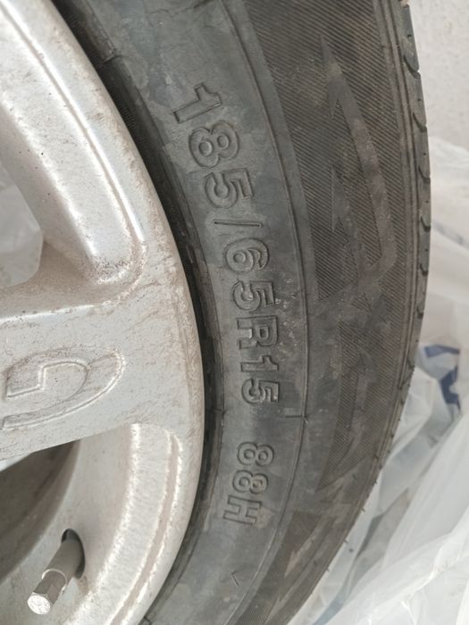 Продаю шины с дисками