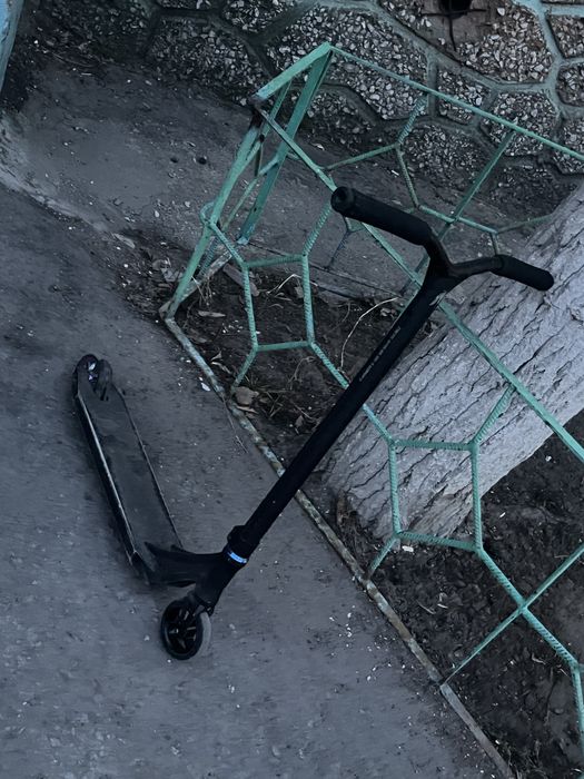 продам трюковой самокат