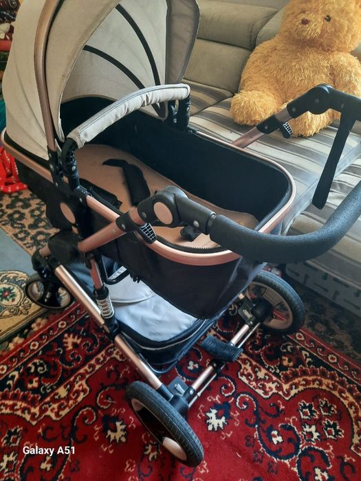 Детский калаяска хороший состояне работает