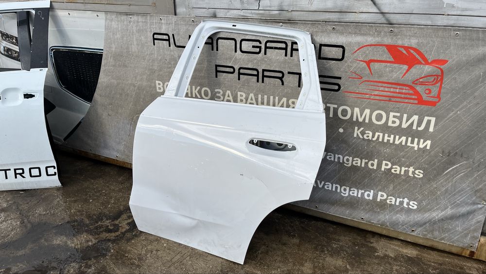 Задна дясна и задна лява и предна лява врата BMW X1 U11 2022-