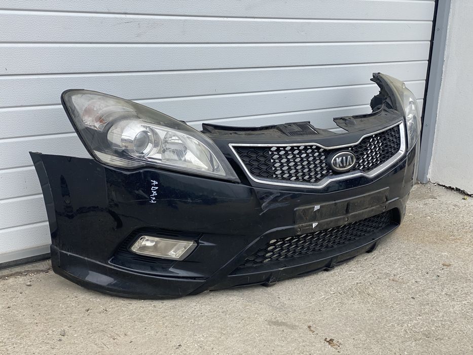 Bara fata far stanga far dreapta Kia ceed 3 an 2011 facelift