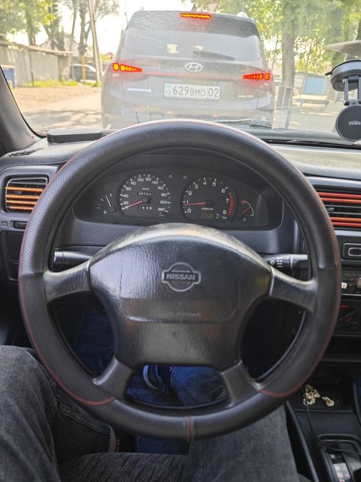 Nissan Almera 1.6 автомат