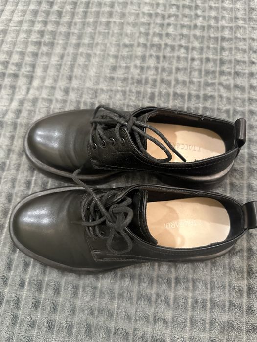 Женская обувь 35 размер