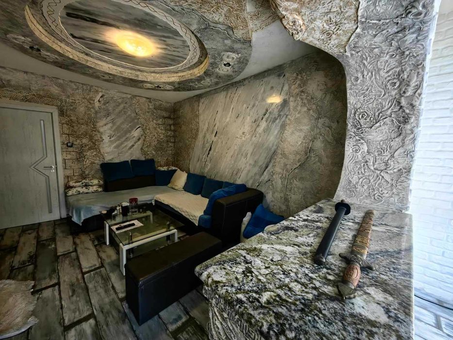 Дава се под наем Тристаен апартамент в Разград, Център - 78 кв.м за 127500 € - Снимка #4