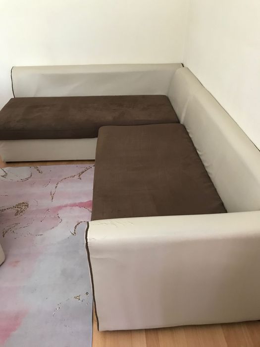 Кожен ъглов диван