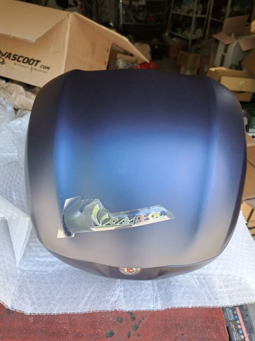 Cutie portbagaj topcase vespa sprint primavera