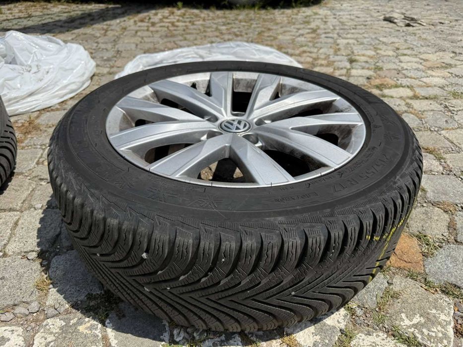 4бр. комплект джанти със зимни гуми Michelin 215/55/17 и джанти 7J/17H2 ET38 5x112