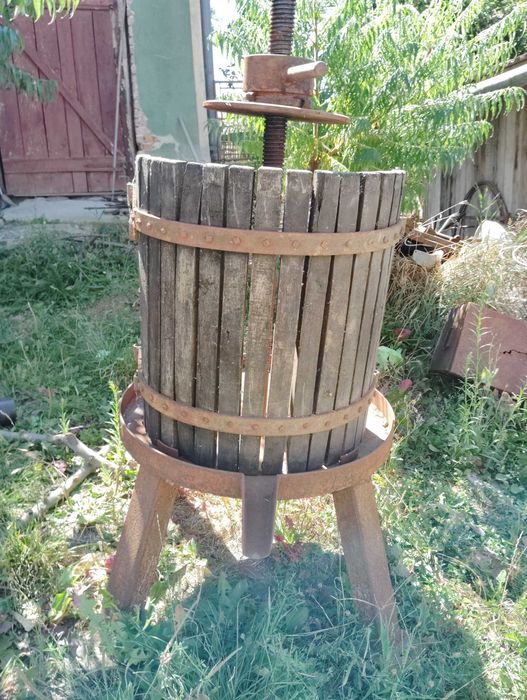 Vand teasc(storcator de struguri)