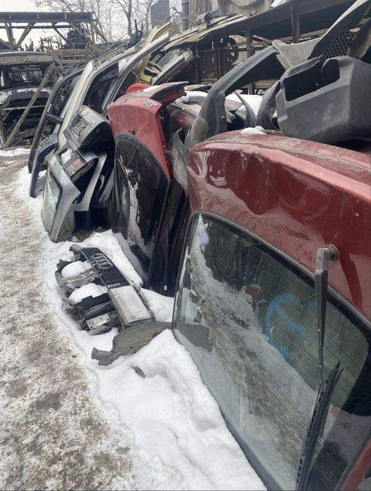 Крышки багажника Гольф, пассат, ауди и др.