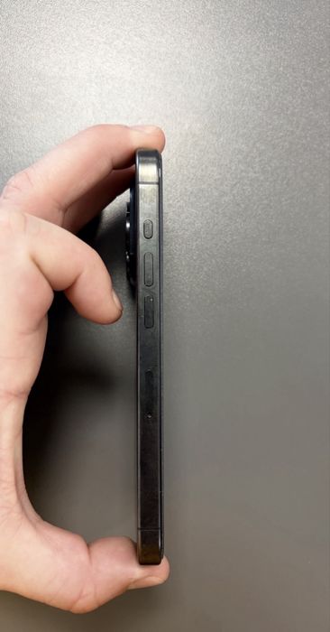 iPhone 15 PRO de 256 GB cu 94% Bateria