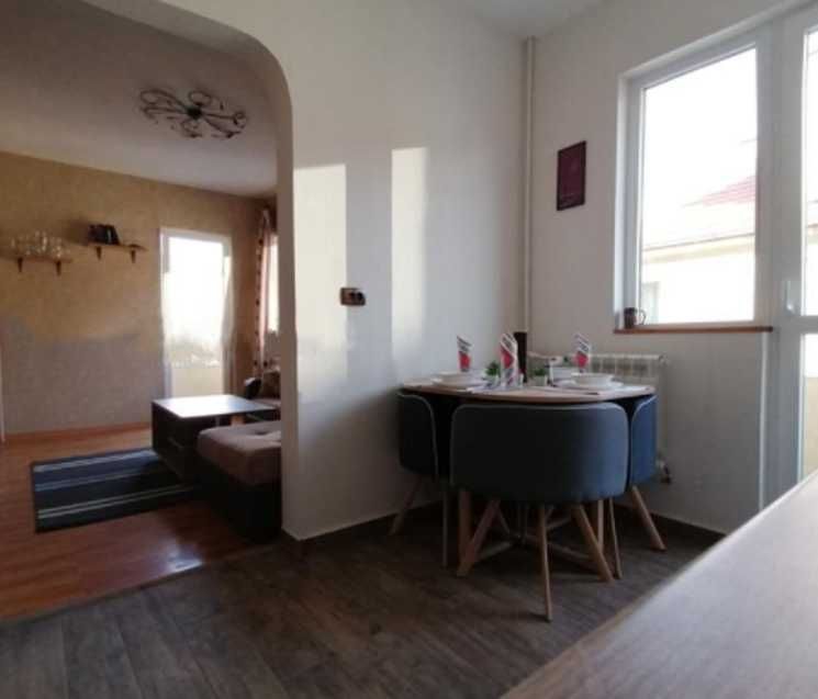 Луксозен Двустаен ап Център НДК