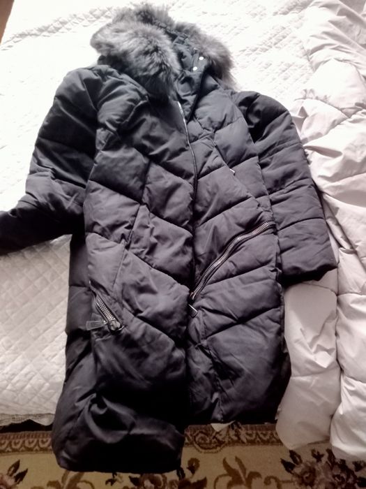 Отдам даром пуховики