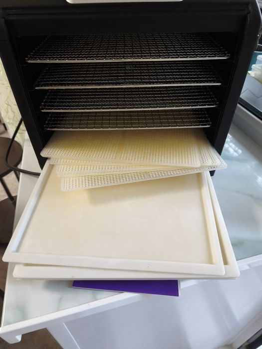 Продам сушилку Kitfort