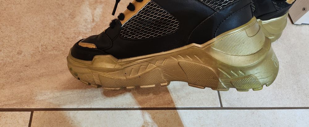 Сникърси Versace черно и златно