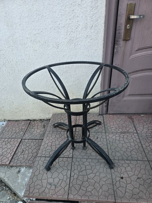 Стол металлический