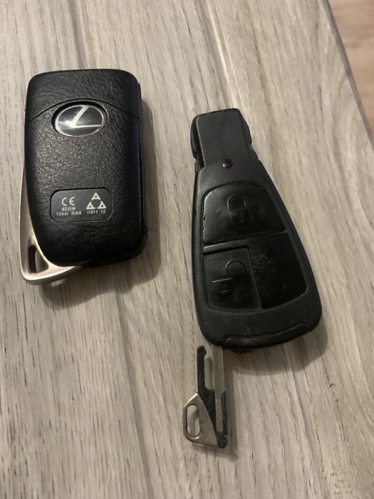 Ключ Lexus Mercedes Benz 210