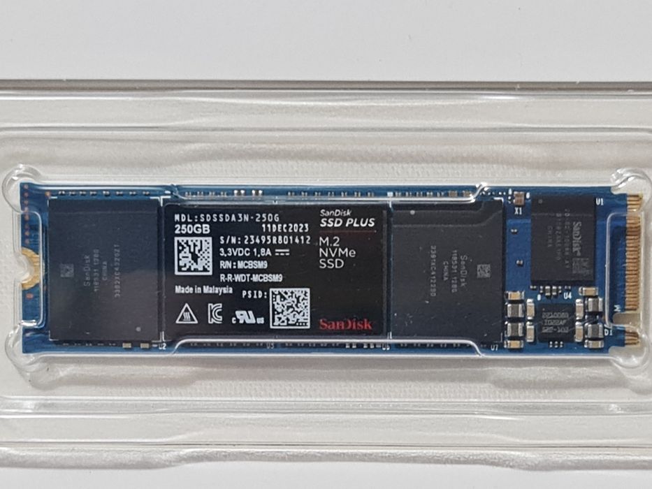 SSD plus M.2 NVMe   250 Gb