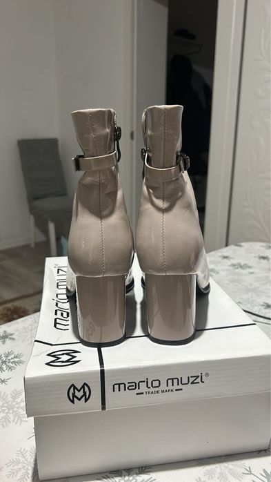 Продам осений обувь