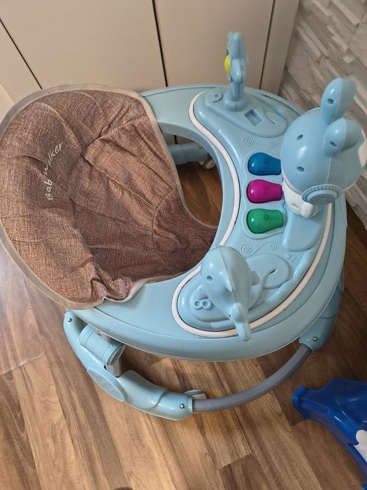 Masuta bebe reglabilă și premergător nou