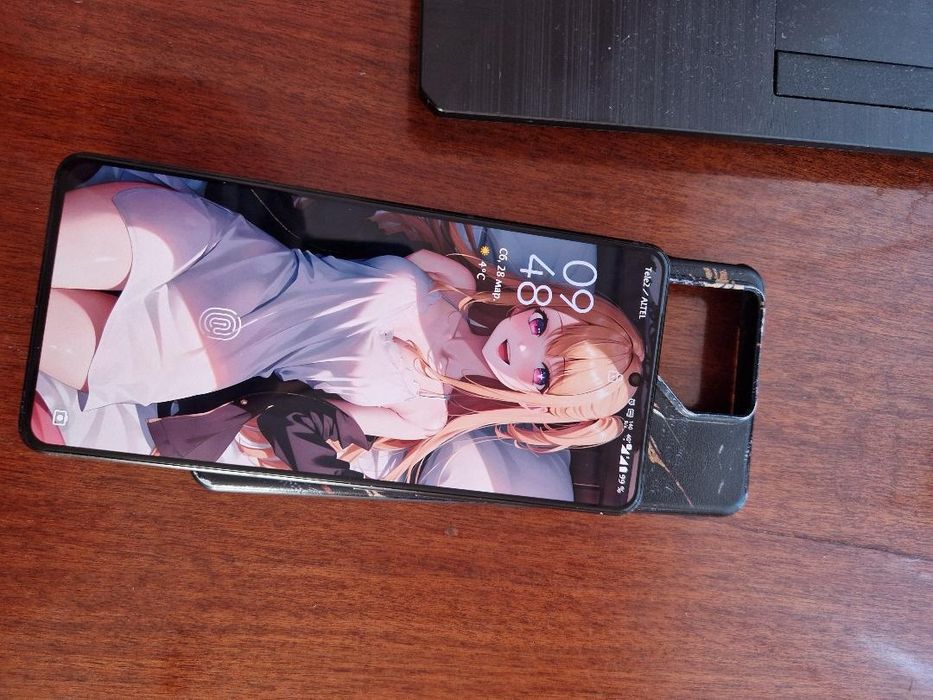 Продам Asus ROG phone 8 или обмен на Samsung s24+