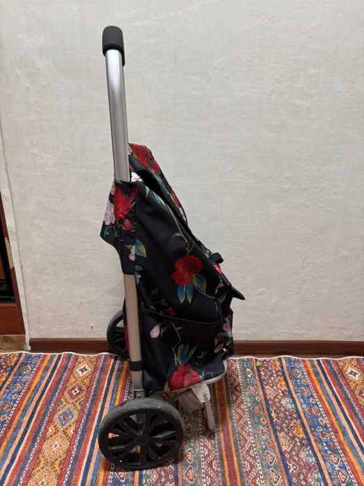 Продам сумку на колёсах
