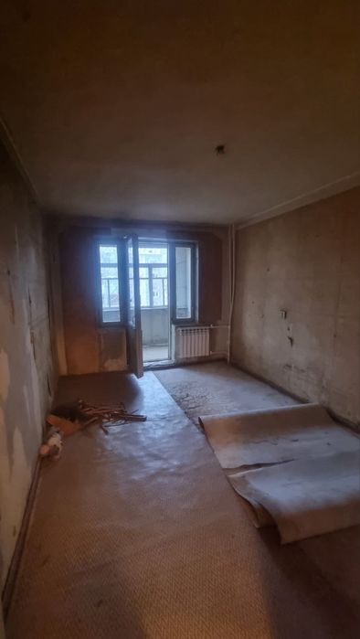 Сотилади квартира 2 хона 4 этаж.Адрес Абу Бакр Рози, Согдиана.42500 дл