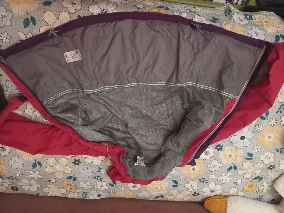 Ветровка в идеальном состоянии