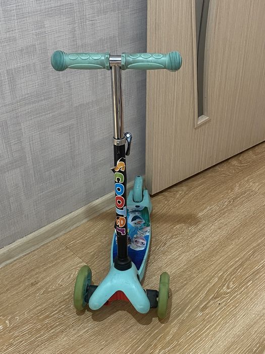 Самокат детский 2-5 лет