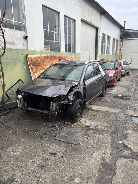 Toyota Avensis T25 на части