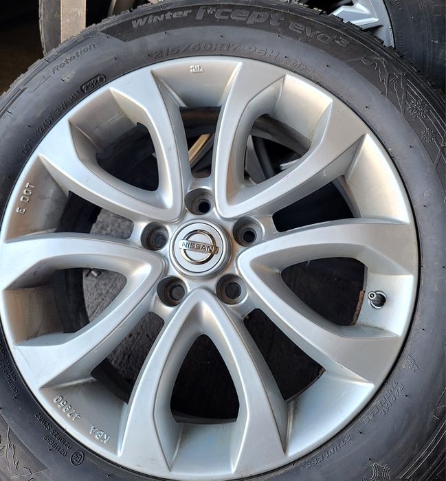 Jante originale  Nissan 215/60/R17