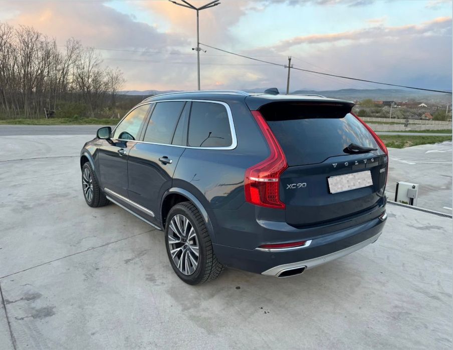 Volvo XC90 anul 2018.     120 mii km