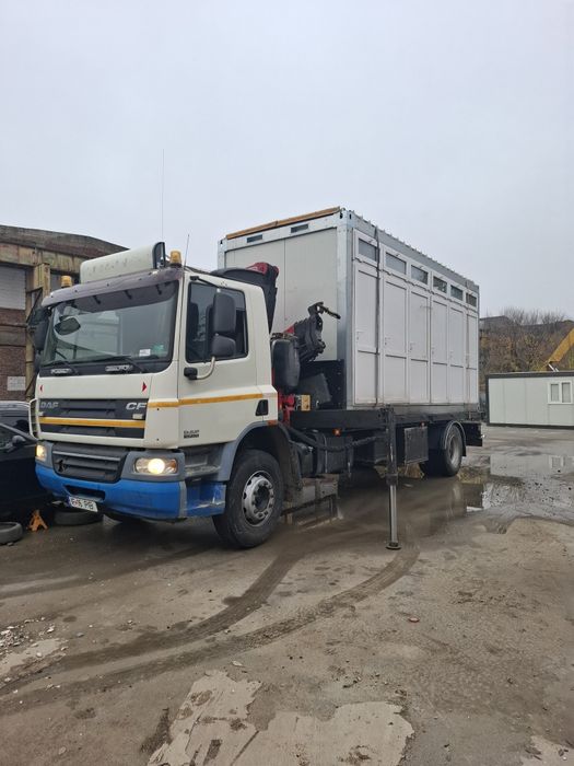 Transport - camion cu macara