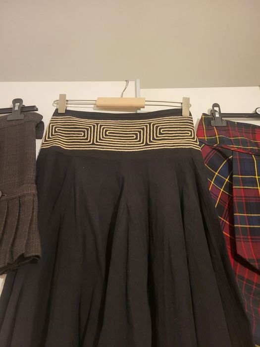 Fuste 100 lei  toate