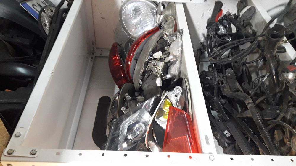 Piaggio Gilera Aprilia Peugeot Части